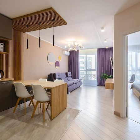 Petrovdom 41B-59B-90B-77B Stunning City View Apartments At Rc Kvartet, Central Railway Station Kiew Exterior foto