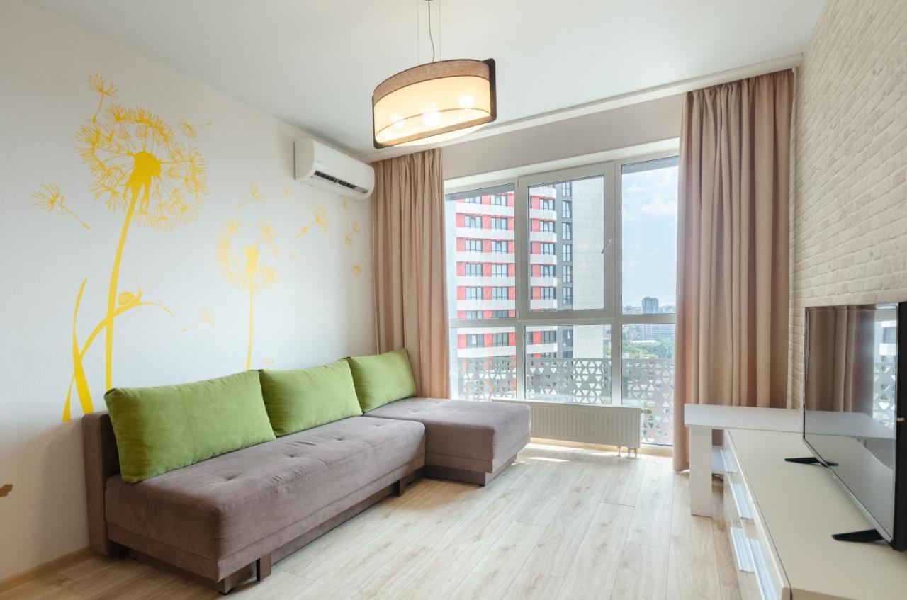 Petrovdom 41B-59B-90B-77B Stunning City View Apartments At Rc Kvartet, Central Railway Station Kiew Exterior foto