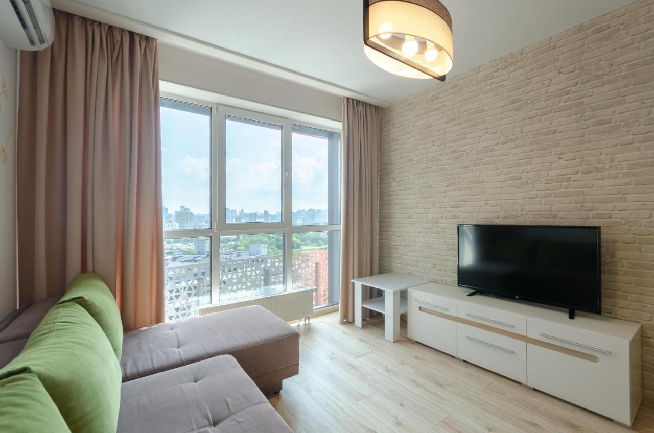 Petrovdom 41B-59B-90B-77B Stunning City View Apartments At Rc Kvartet, Central Railway Station Kiew Exterior foto