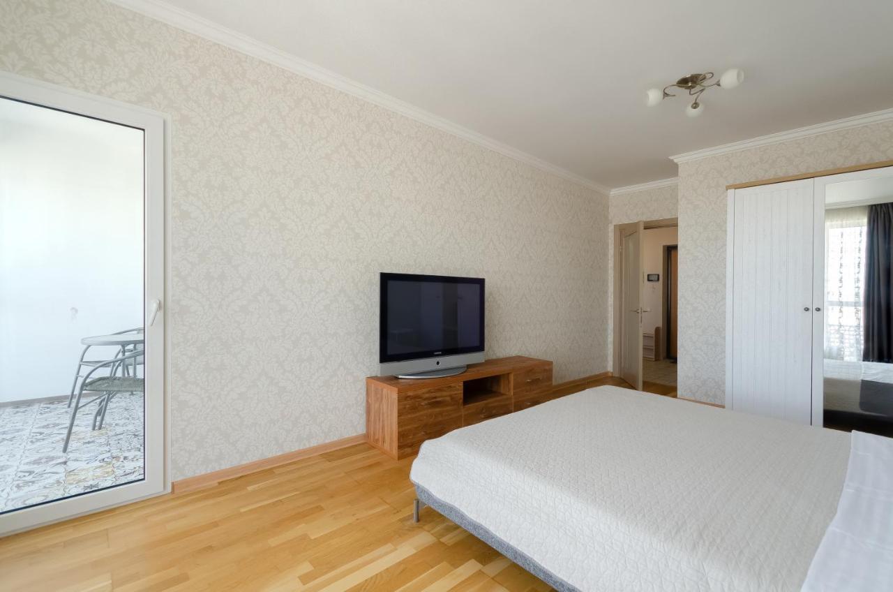 Petrovdom 41B-59B-90B-77B Stunning City View Apartments At Rc Kvartet, Central Railway Station Kiew Exterior foto